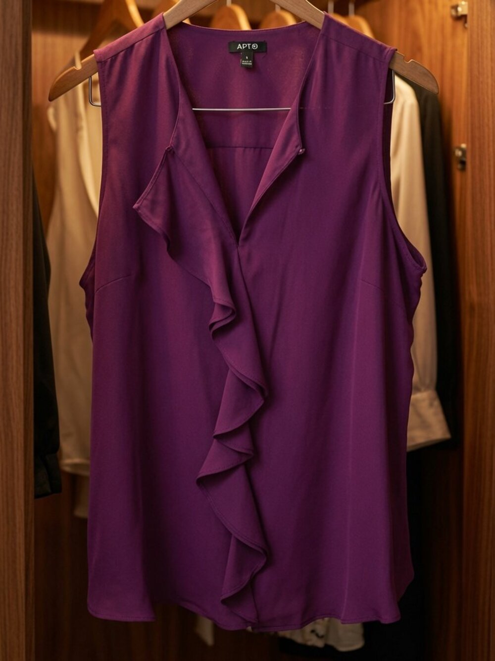 Elegant purple sleeveless top